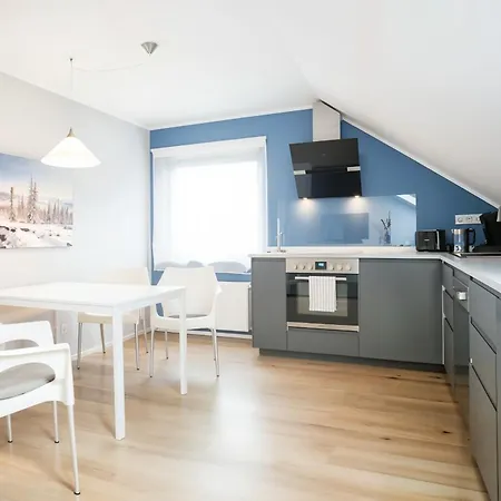 Auszeit Am Bergsee Mit Loggia In Winterberg, Wandern & Wakeboarden Apartment *